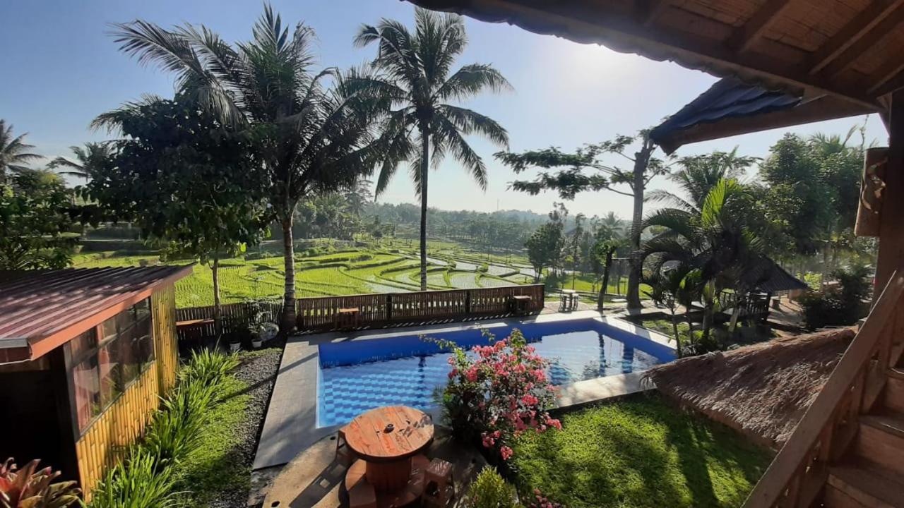 Peraja Bungalows Loyok Sangyang Exteriér fotografie