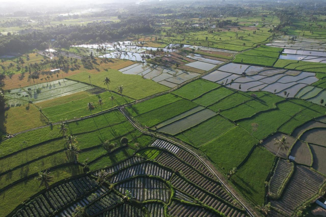 Peraja Bungalows Loyok Sangyang Exteriér fotografie