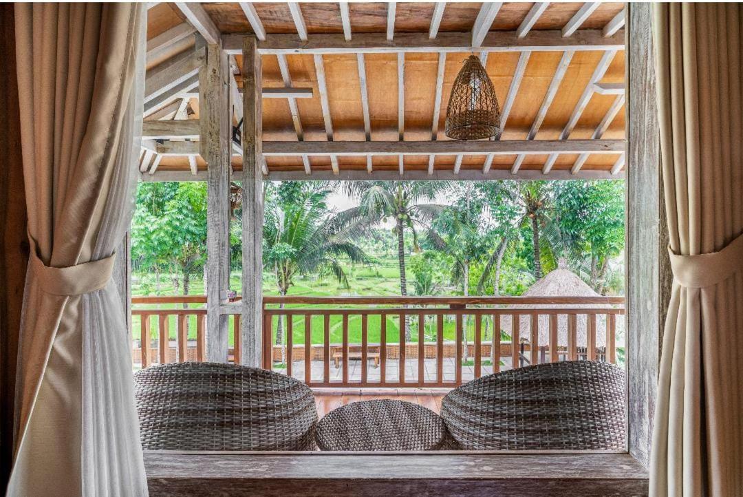 Peraja Bungalows Loyok Sangyang Exteriér fotografie