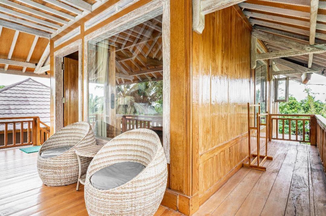 Peraja Bungalows Loyok Sangyang Exteriér fotografie
