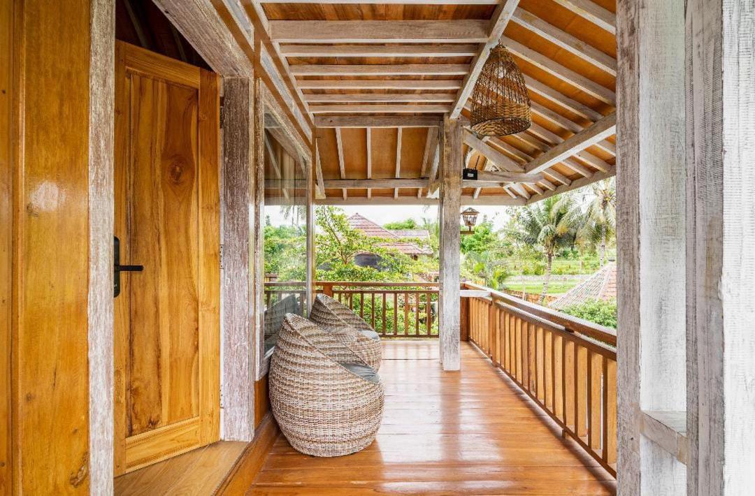 Peraja Bungalows Loyok Sangyang Exteriér fotografie