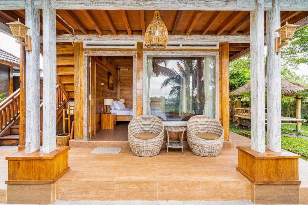 Peraja Bungalows Loyok Sangyang Exteriér fotografie