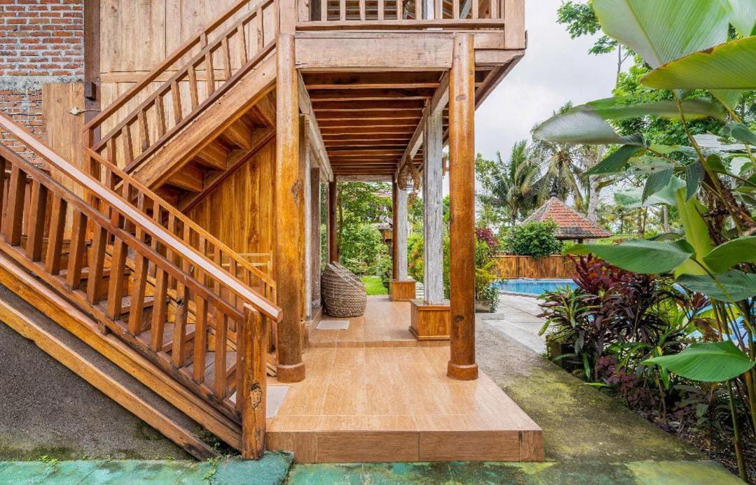 Peraja Bungalows Loyok Sangyang Exteriér fotografie
