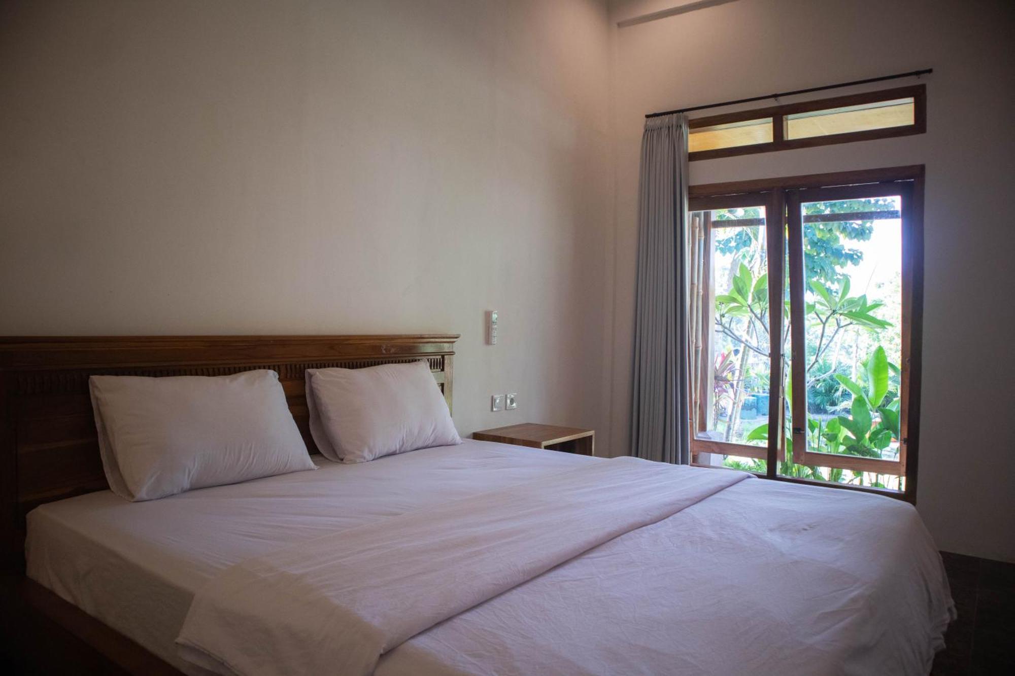 Peraja Bungalows Loyok Sangyang Exteriér fotografie