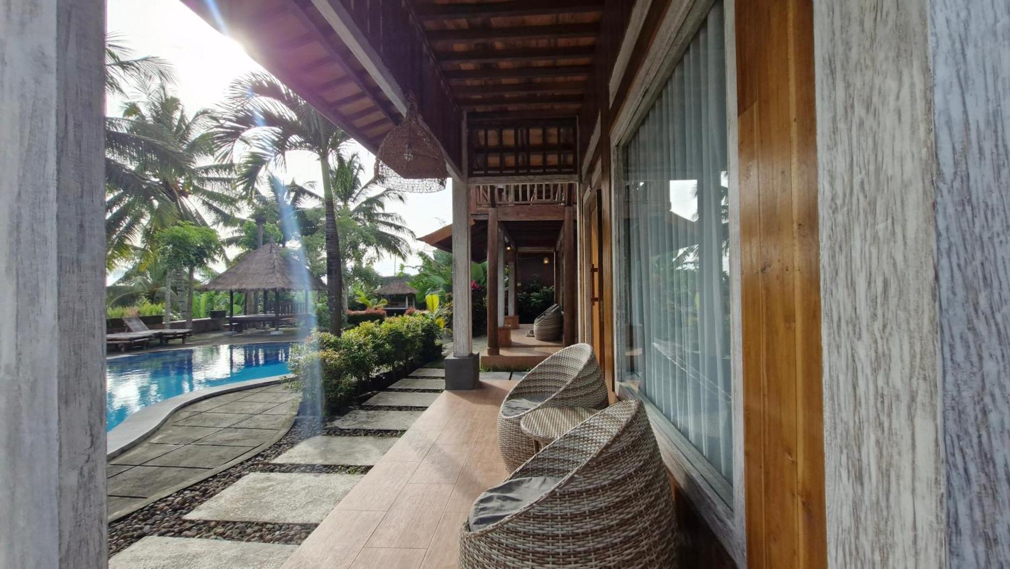 Peraja Bungalows Loyok Sangyang Exteriér fotografie